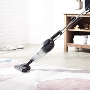 Avis Amazon Basics Aspirateur Balai 2 en 1 : Efficace, Éco et Léger ?